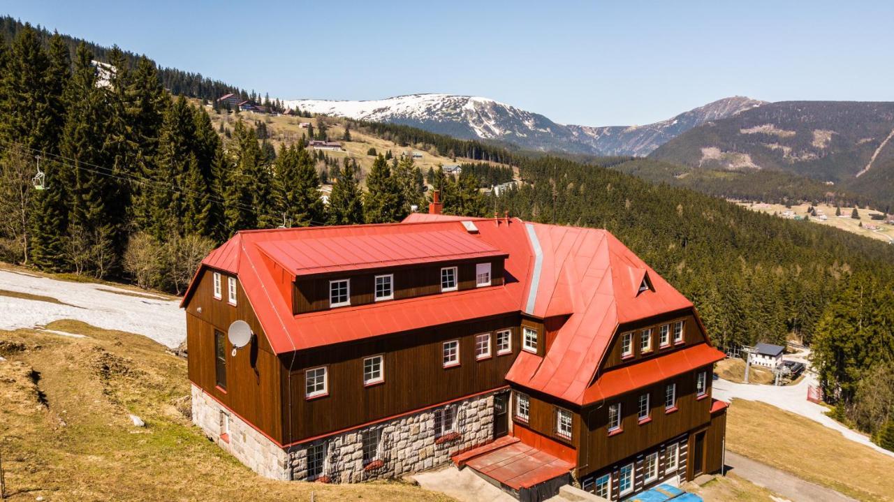 Capkova Chata Hotel Pec pod Snezkou Luaran gambar
