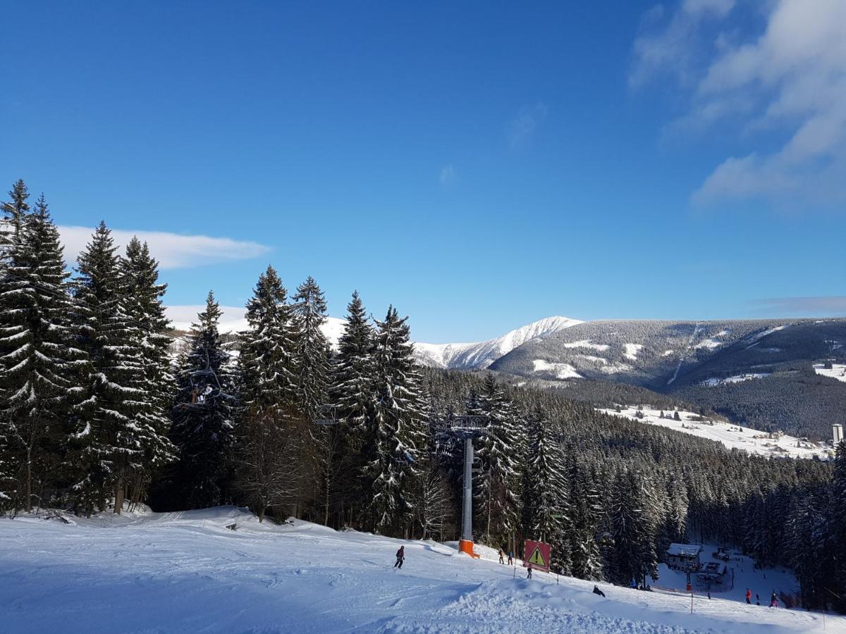 Capkova Chata Hotel Pec pod Snezkou Luaran gambar