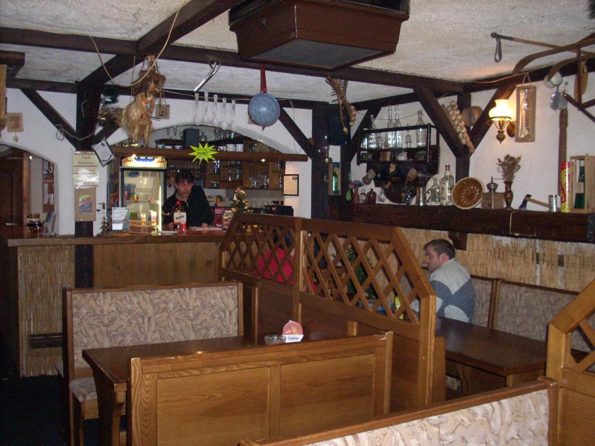 Capkova Chata Hotel Pec pod Snezkou Luaran gambar